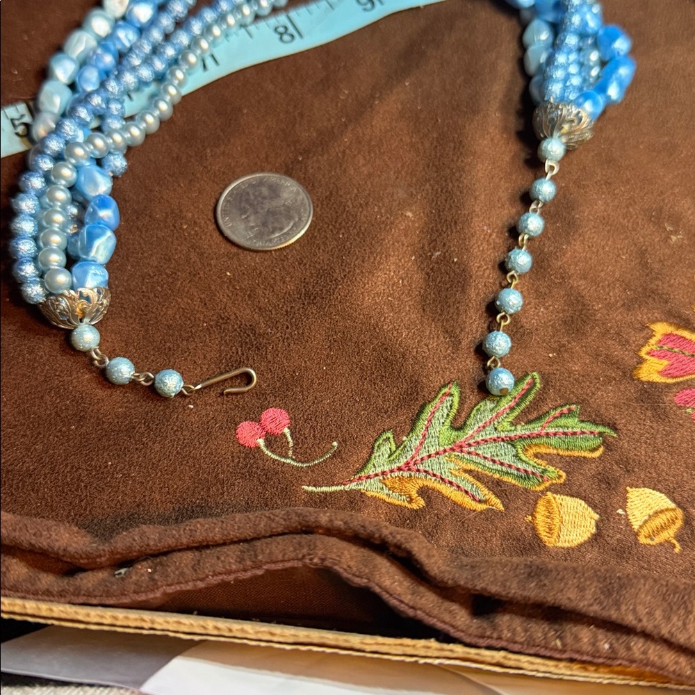 •vintage• blue bead 5 strand necklace 🐈‍⬛ - Picture 5 of 5